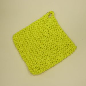 Pleteni kvadratni žuti podmetač
