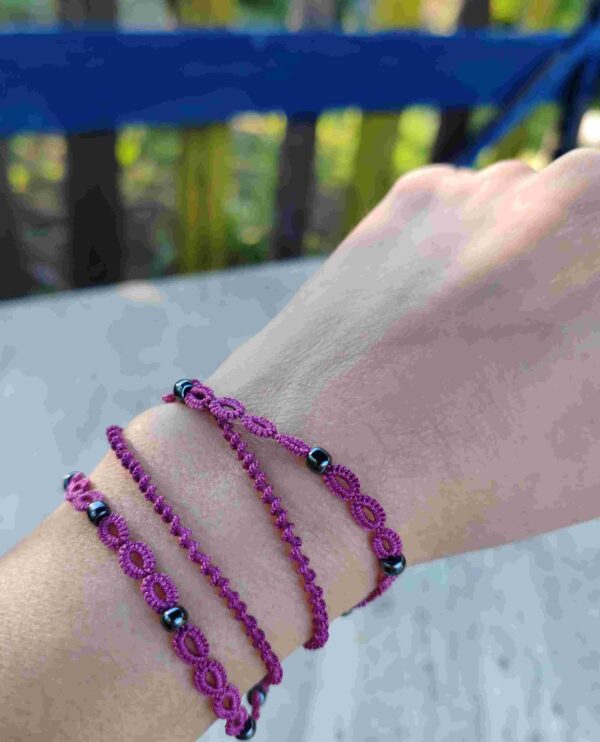 Dugačka čipkana narukvica