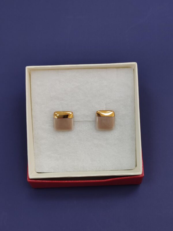 Minđu&scaron;e od porcelana 2