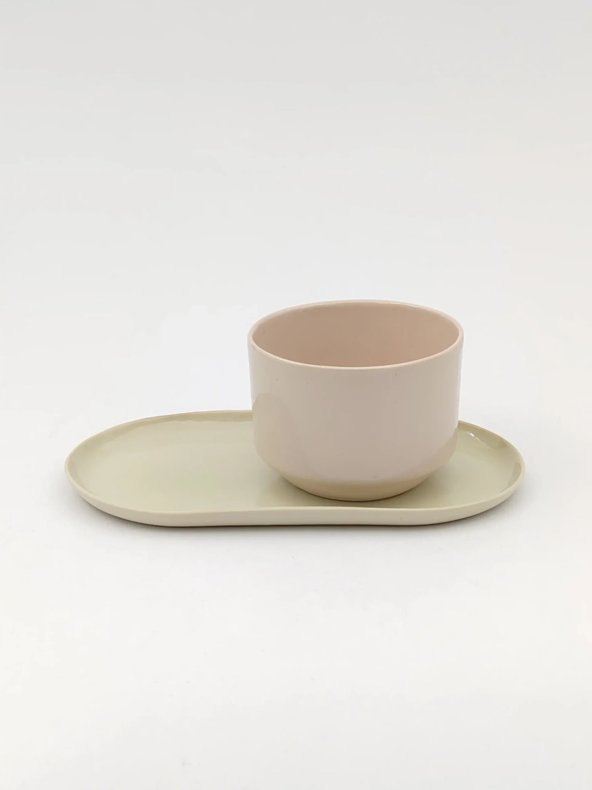 porcelanska &scaron;olja- prodaja porcelanskih &scaron;olja Mikaleidoskop Dorćol