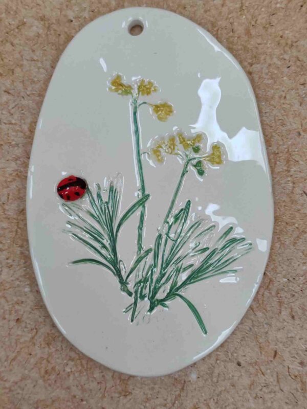 Keramički manji zidni tanjir