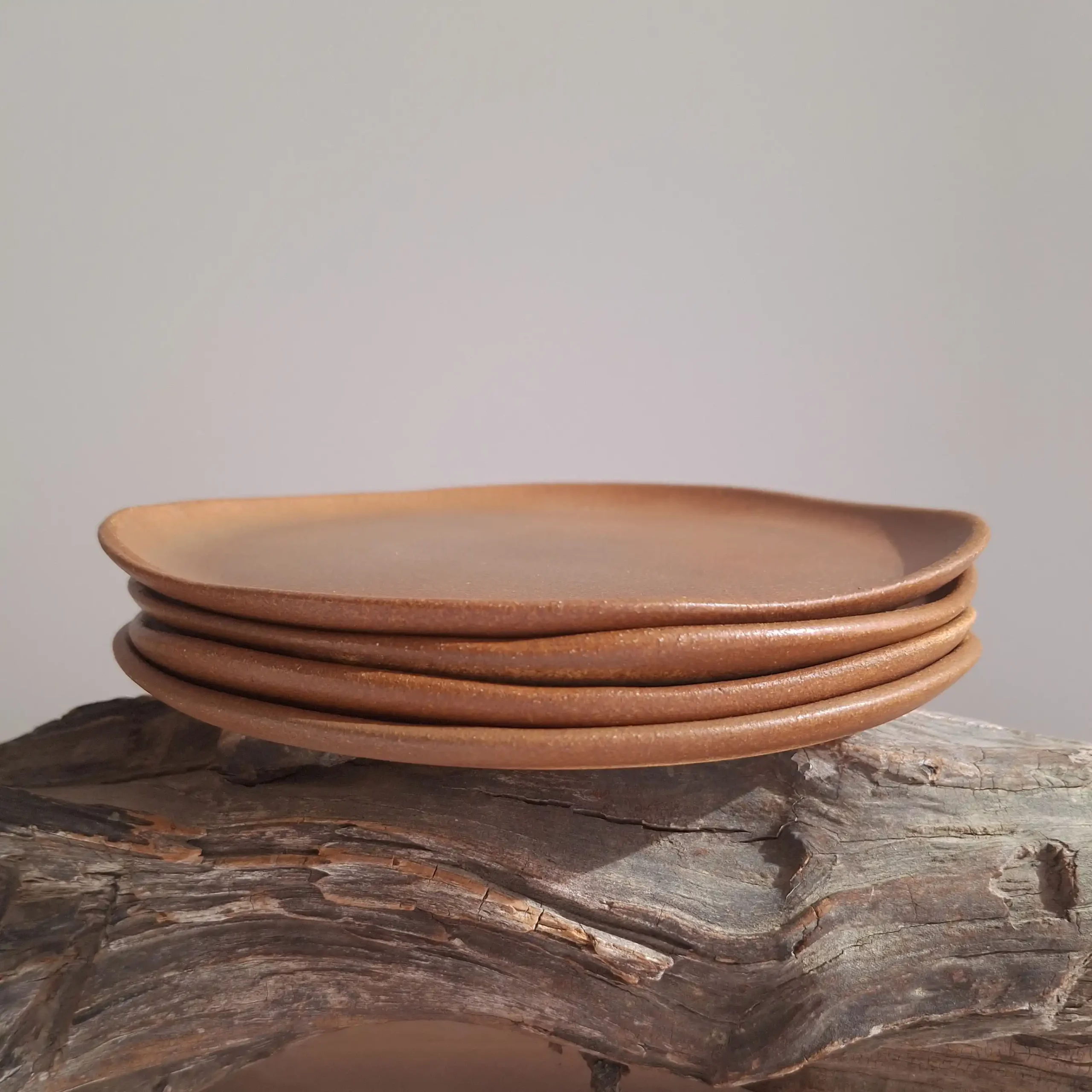 keramički tanjiri- prodaja keramičkih tanjira Mikaleidoskop Dorćol