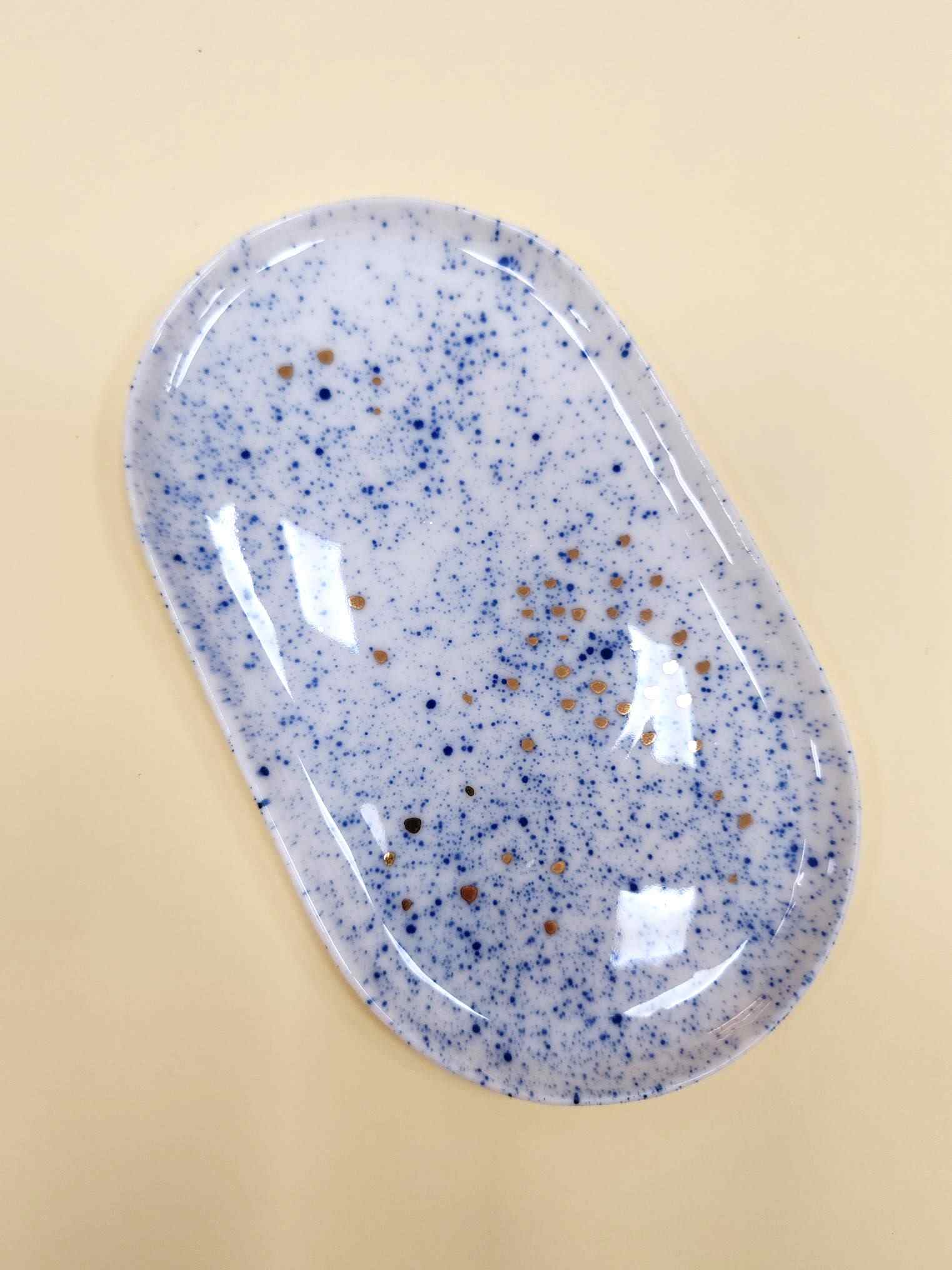 Ovalna tacna od porcelana 2