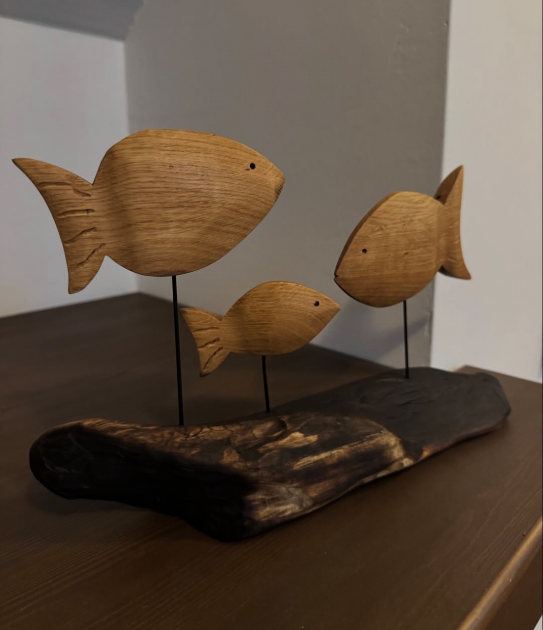 Drift wood, skulpture od plavnog drveta kao postolja, Carigradska 24, Beograd