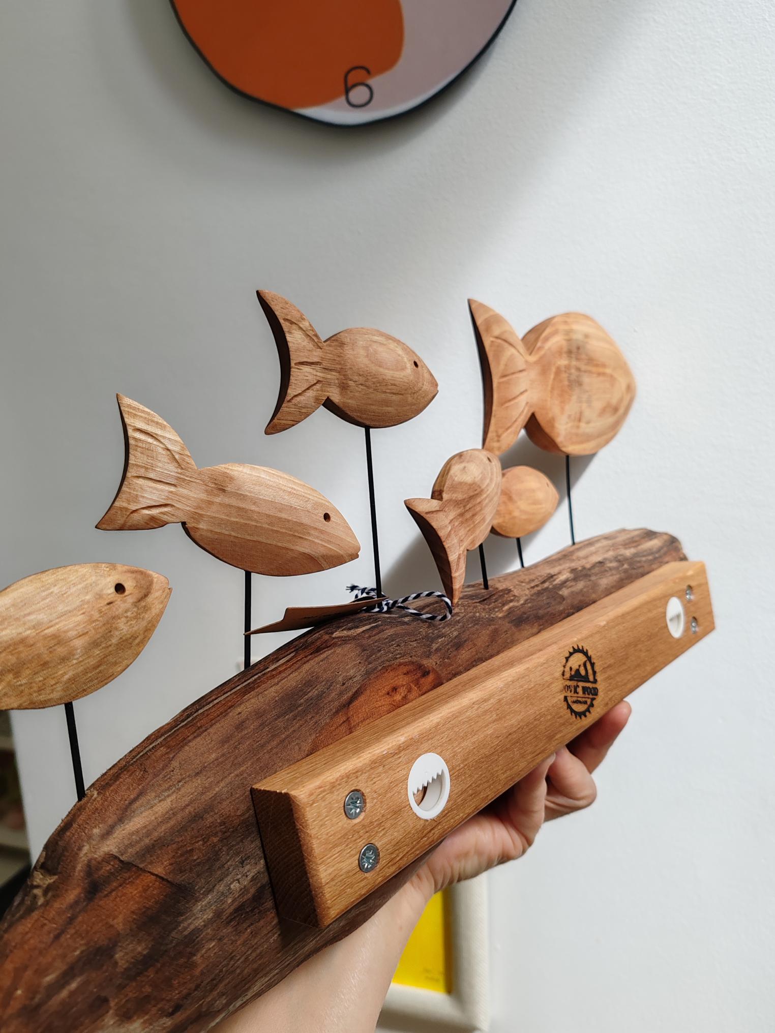 Drift wood, skulpture od plavnog drveta kao postolja, Carigradska 24, Beograd